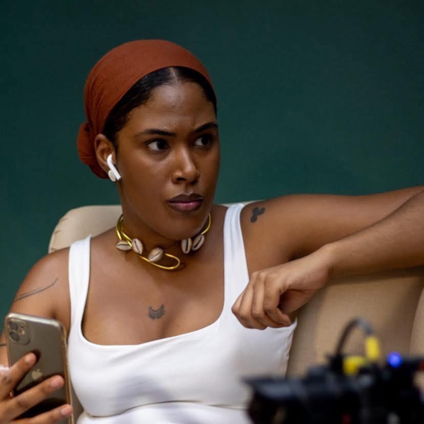 É hora de o país pensar num verdadeiro programa nacional de emigração*