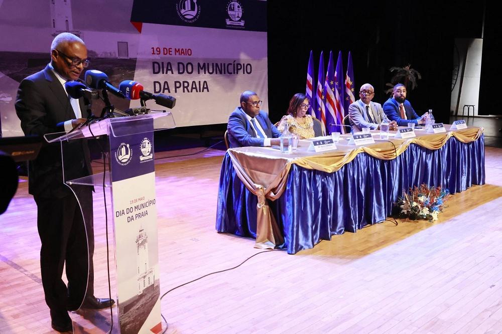Em defesa da democracia, PR volta a alertar para “boca de urna” e compra de consciências