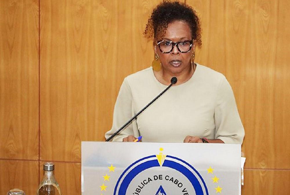 MpD questionou alargamento do horário escolar e gratuitidade do ensino superior