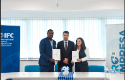 IFC e Pró Empresa assinam protocolo para formação de 300 PMEs