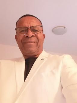 O Labirinto das Inelegibilidades, entre a Túnica Municipal e o Assento Parlamentar