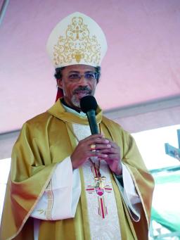 Dom Teodoro toma posse como Bispo de Santiago a 2 de Maio