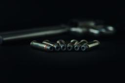 Apreensão de munições dispara nos portos, mas criminalidade mantém tendência de queda