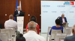 Bastonário da Ordem dos Médicos pede exigência, qualidade e mobilização da diáspora para transformar saúde no país