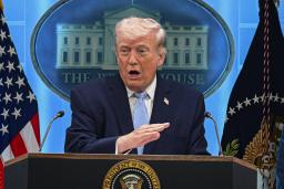 Trump diz que hostilidades com Irão cessaram para evitar autorização parlamentar