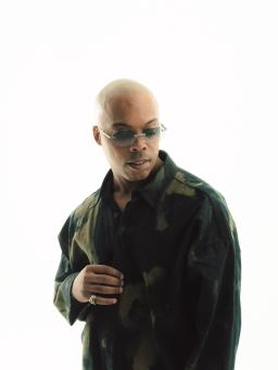 Música vai continuar a ser o caminho de Nelson Freitas
