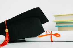 Estudantes universitários passam a poder trabalhar até 22 horas semanais ao abrigo de novo regime temporário