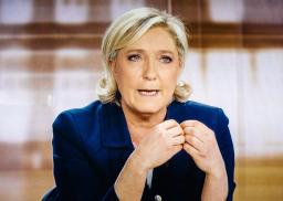 Le Pen admite desistir das presidenciais se usar pulseira eletrónica
