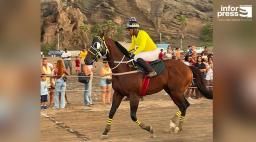 Mosteiros: Cinco cavalos apurados para a final da prova de hipismo do Dia do Município