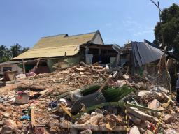 Sismo na Indonésia causa 70 mortos e mais de 22 mil deslocados