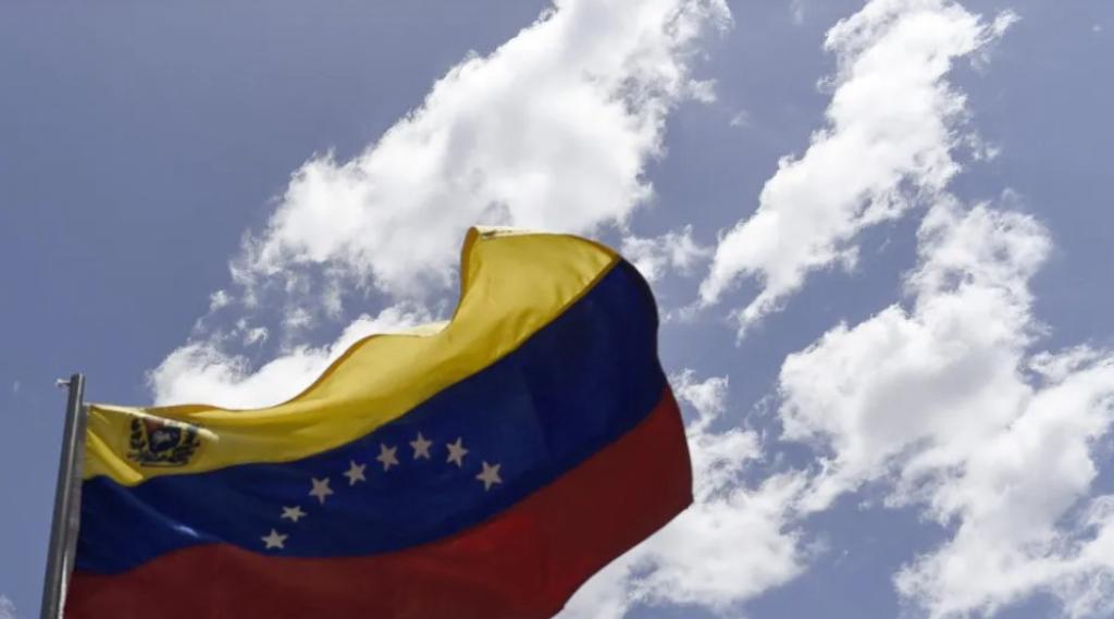 Mundo/
Acordos petrolíferos com EUA geram debate sobre futuro da Venezuela