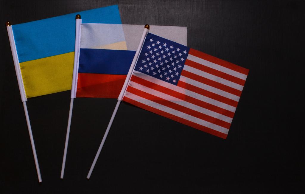 Mundo/
Enviados de Trump vão a Moscovo e, pela primeira vez, a Kyiv