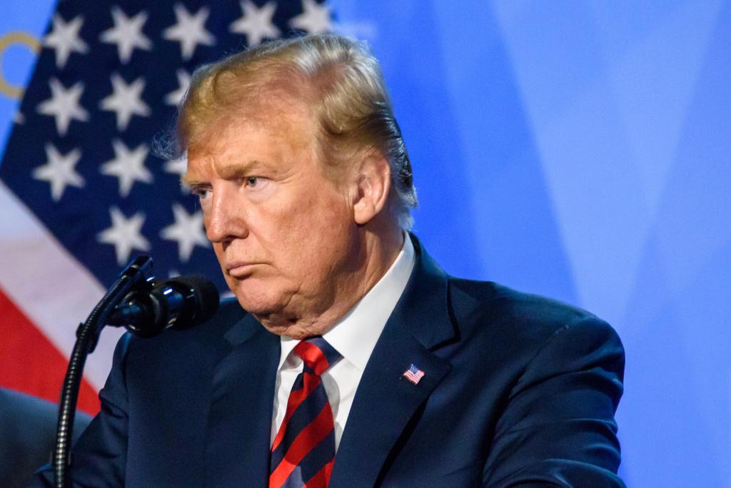 Mundo/
Trump acusa parte da imprensa de representar uma "ameaça"