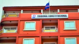 Tribunal Constitucional admite cinco candidaturas às presidenciais e rejeita outras cinco