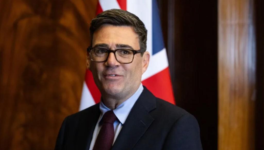 Mundo/
Primeiro-ministro britânico admite: Regresso à União Europeia é uma opção