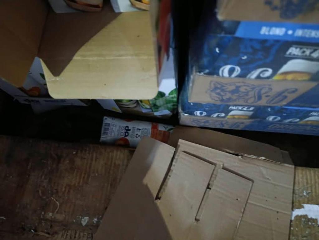 País/
Denúncias de munícipes levam IGAE a suspender minimercado em São Domingos por produtos contaminados