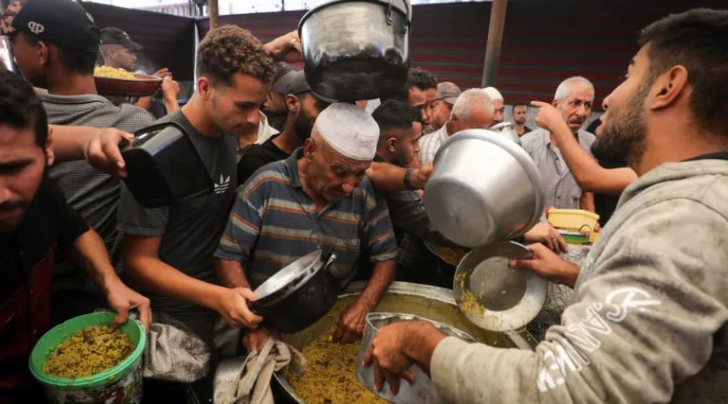 Mundo/
PAM reduz ajuda a 500 mil palestinianos em Gaza por falta de recursos
