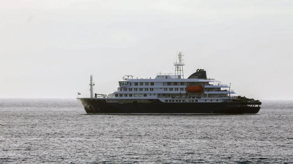 Cruzeiro com hantavírus: nova avaliação vai determinar rota e eventual escala nas Canárias