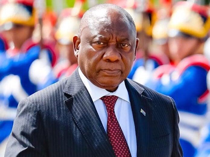 Ébola: Ramaphosa apela a cessar-fogo humanitário imediato na RDCongo