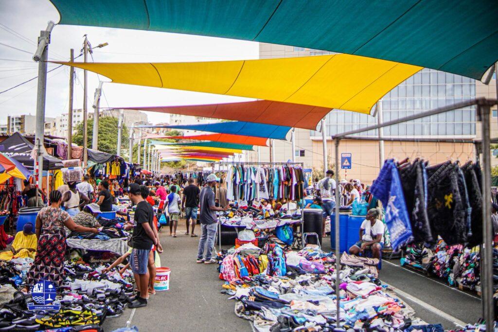 Câmara da Praia vai alargar cobertura do Sucupira para acolher mais feirantes