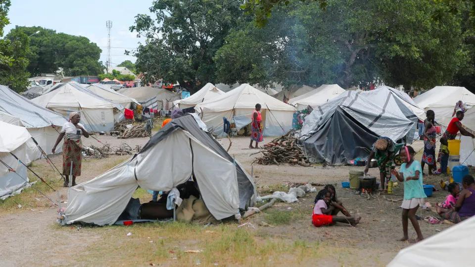 Violência armada em Moçambique provocou 1,3 milhões de deslocados