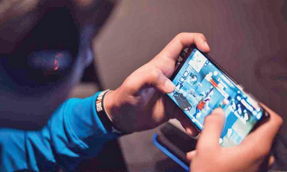 Viciados no ecrã: jovens usam fraldas para não interromper jogos online