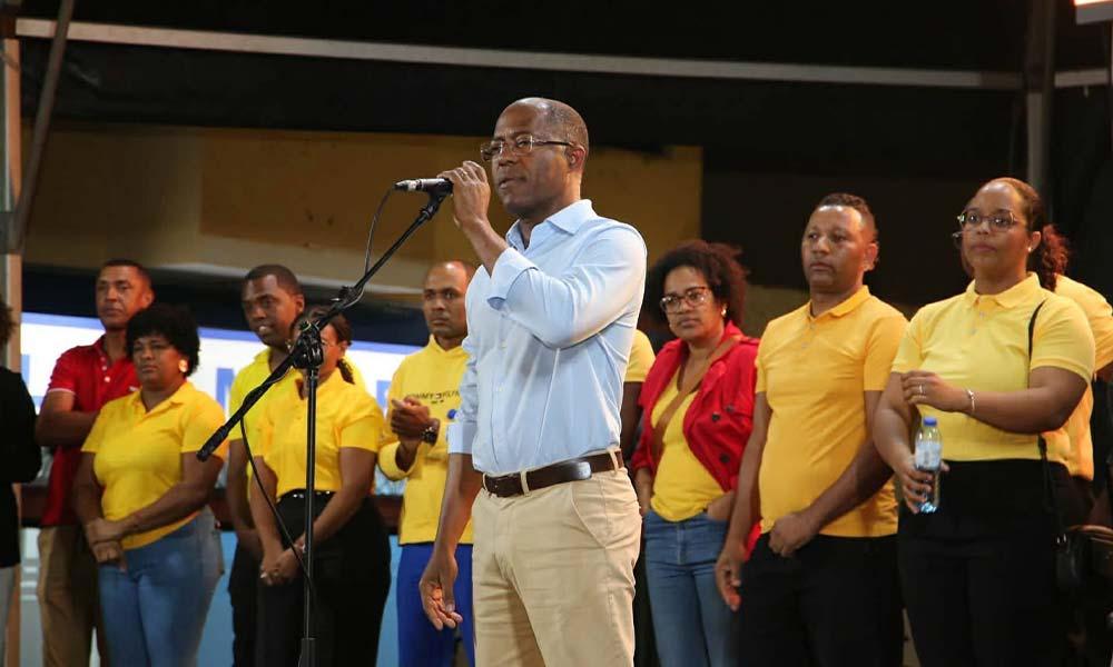 Francisco Carvalho anuncia propostas sociais, culturais e desportivas para São Vicente