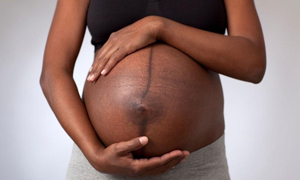 Maternidade: Entre a experiência íntima e a estatística nas projecções demográficas e políticas públicas