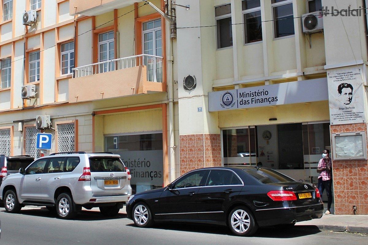 Novo pré-aviso de greve indica paralisação dos técnicos do Ministério das Finanças a partir de 21 de Abril