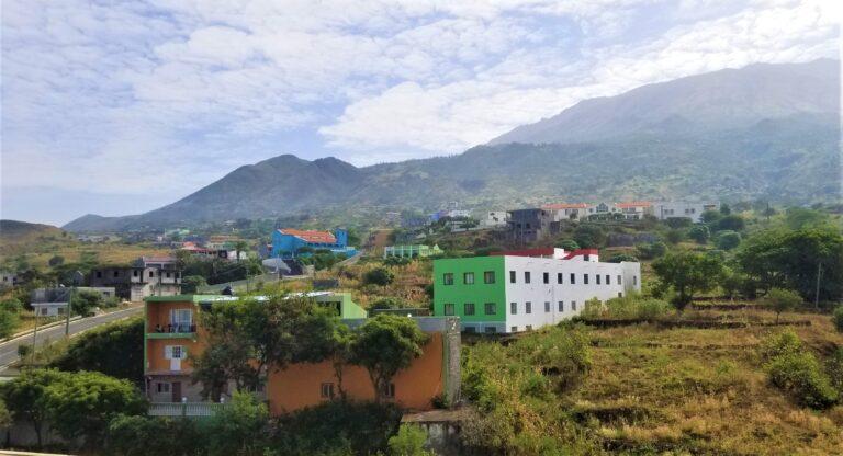 Fogo: Escola Internacional de Verão da Universidade de Cabo Verde com actividades na ilha de hoje até sexta-feira