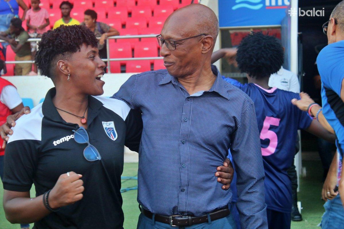 Atletas criam Escola de Futebol Feminina Fênix Talentos para fortalecer modalidade na capital