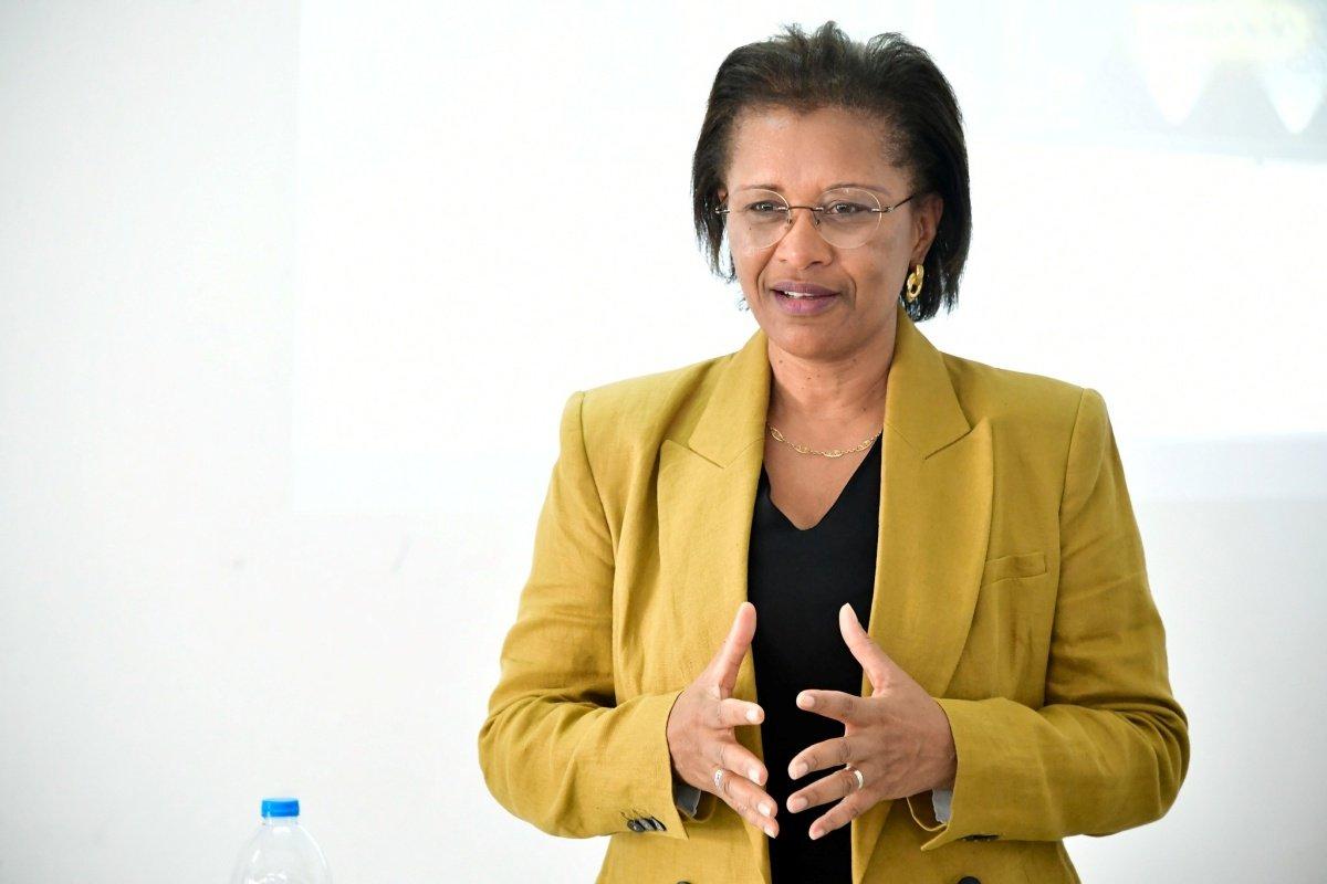 Protecção das crianças exige responsabilidade partilhada entre Estado, sociedade e família – ministra