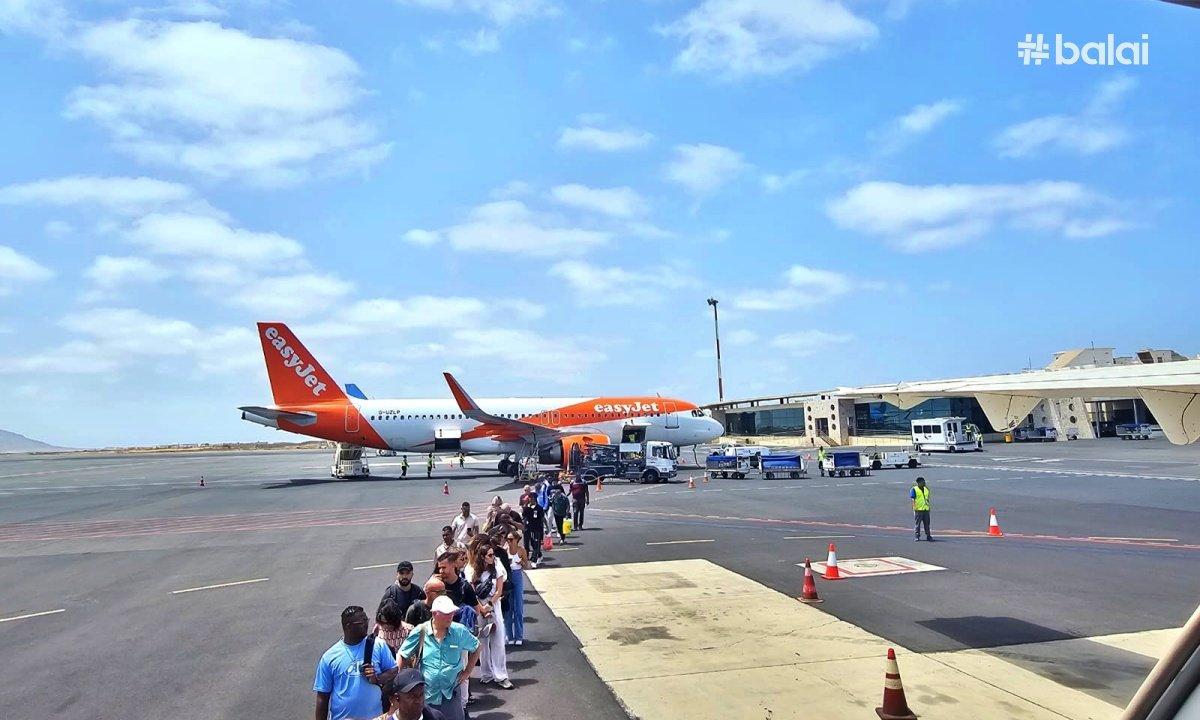 Voo inaugural da EasyJet proveniente de Amesterdão aterra esta terça-feira no Sal, com 150 passageiros a bordo