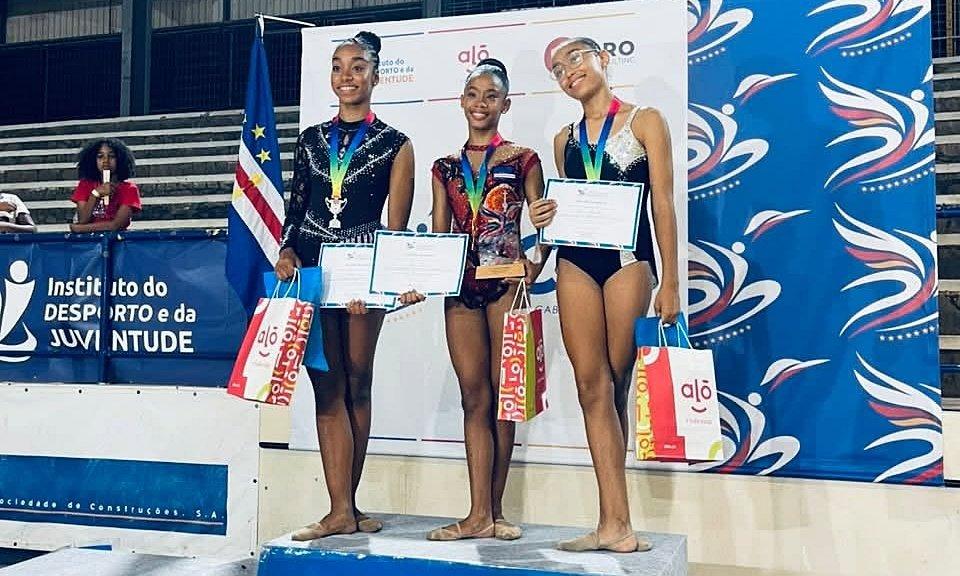 Taís Chantre é tricampeã nacional de Ginástica Rítmica