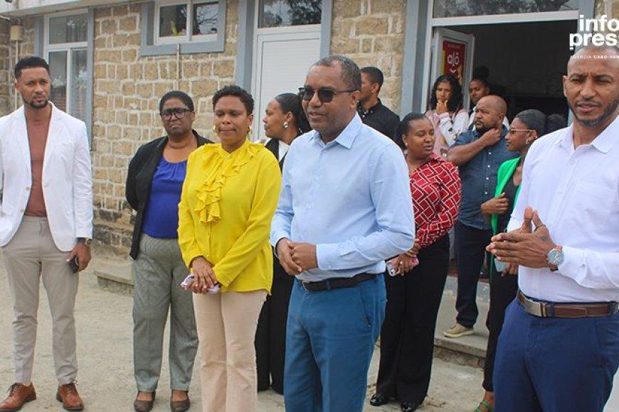 Brava: Ministro Amadeu Cruz visita a ilha para avaliar sector educativo