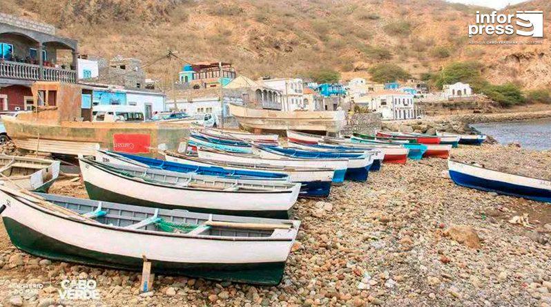 Brava: Pescadores reclamam instalação de arrastadores de botes para proteger embarcações (c/áudio)