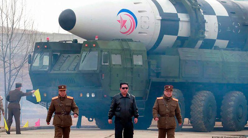 Coreia do Norte sublinha que nenhuma pressão fará com que deixe de ter armas nucleares