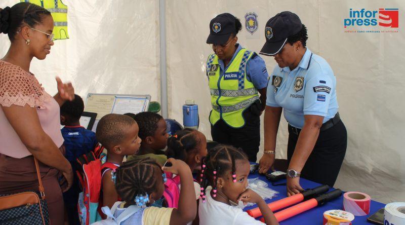 Polícia Nacional aposta na proximidade com a população através da EXPO – ministro