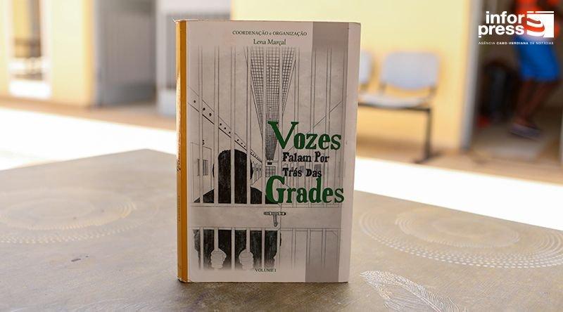 Atrás das grades, reclusos encontram na escrita uma voz para falar de passado, esperança e recomeço