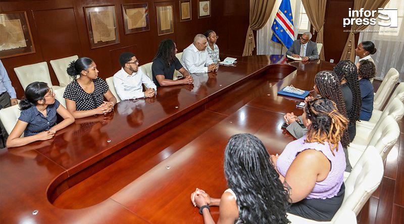 Estudantes da Universidade de Rhode Island destacam hospitalidade cabo-verdiana e apelam ao maior envolvimento dos jovens