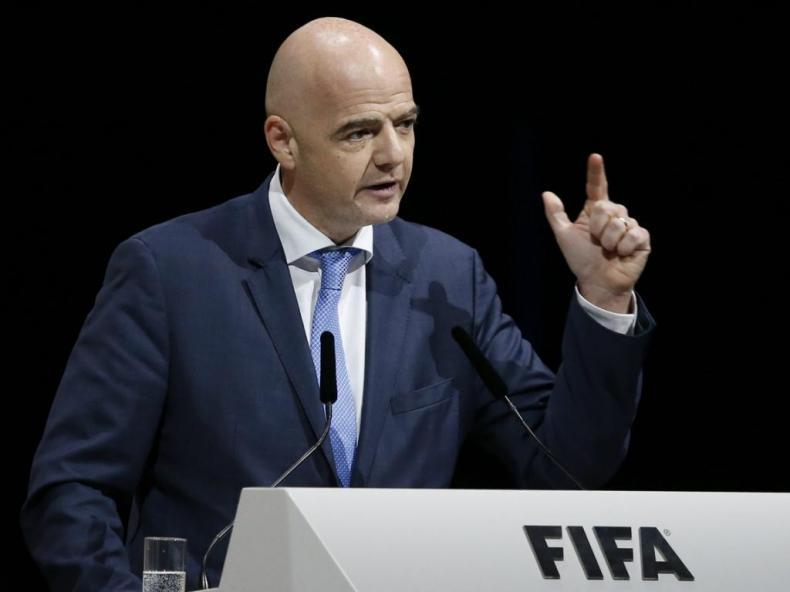 Gianni Infantino recua no plano de abrir a FIFA ao investimento privado