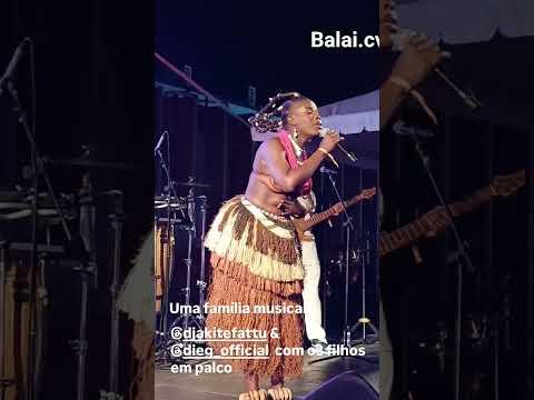 Fattu Djakité partilha o palco com os filhos e o companheiro Dieg, durante o Kriol Jazz Festival