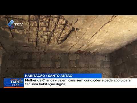 Mulher de 61 anos vive em casa sem condições e pede apoio para ter uma habitação digna