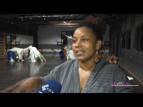 Alunos e professores do curso iniciação teatral preparam peça para a abertura do festival Mindelact