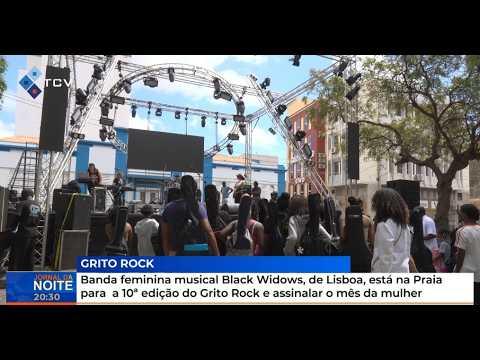 Banda feminina musical Banda Black Widows atua na Praia no Grito Rock