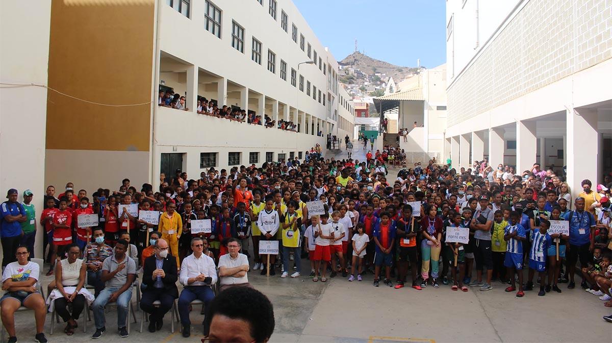 Ano letivo arranca hoje em Cabo Verde com mais de 400 escolas, 130 mil alunos e 8 mil professores