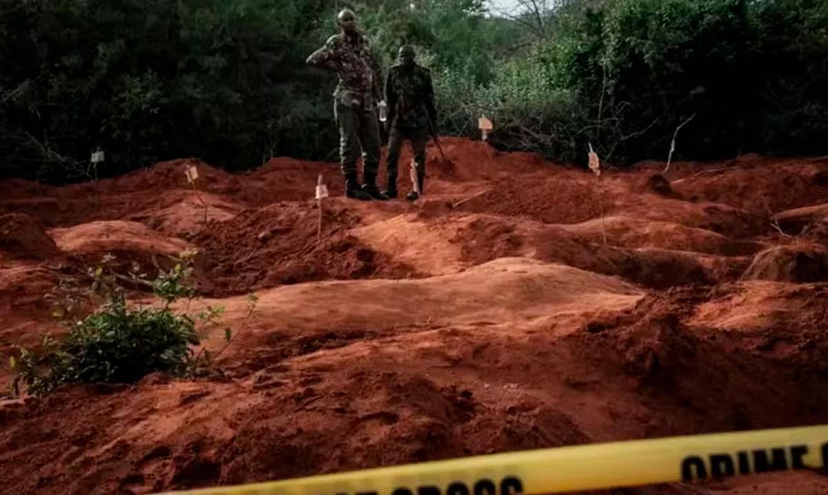 Quénia: Líder de seita, autoproclamado “porta-voz de Jesus”, considerado culpado pela morte de 190 crianças e um adulto