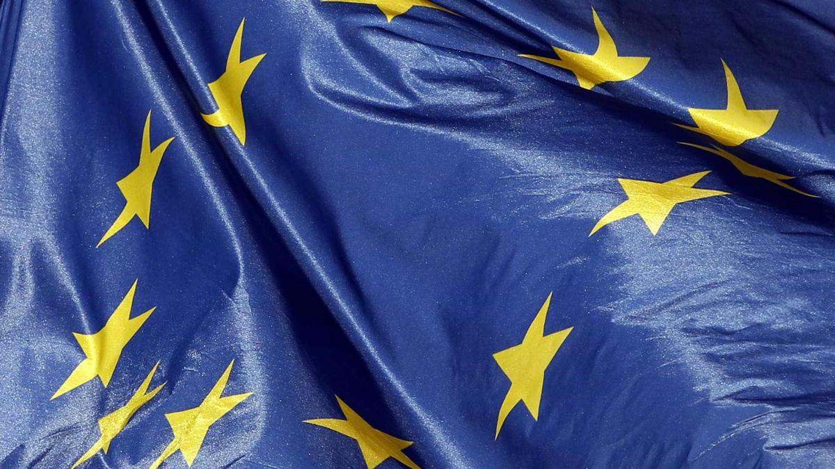 UE lembra que aprovar o Orçamento não basta e defende Parlamento mais activo na fiscalização das contas públicas