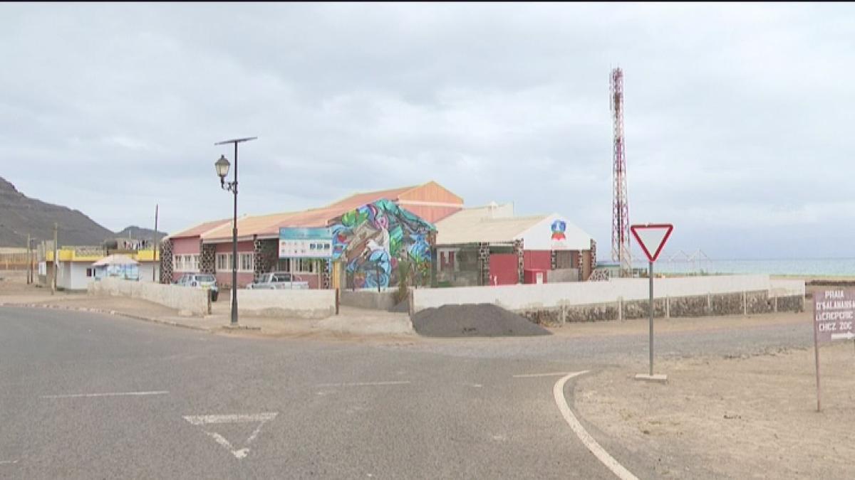 Escolas sem aulas na segunda-feira após legislativas em Cabo Verde