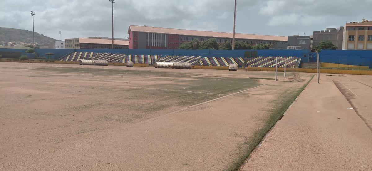 Câmara inicia recuperação do Adérito Sena com financiamento da FIFA mobilizado pela FCF
